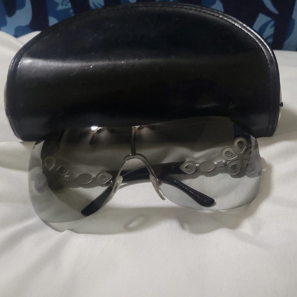 Brand new Bulgari sunnies Limted Edtion - Picture 2 of 12